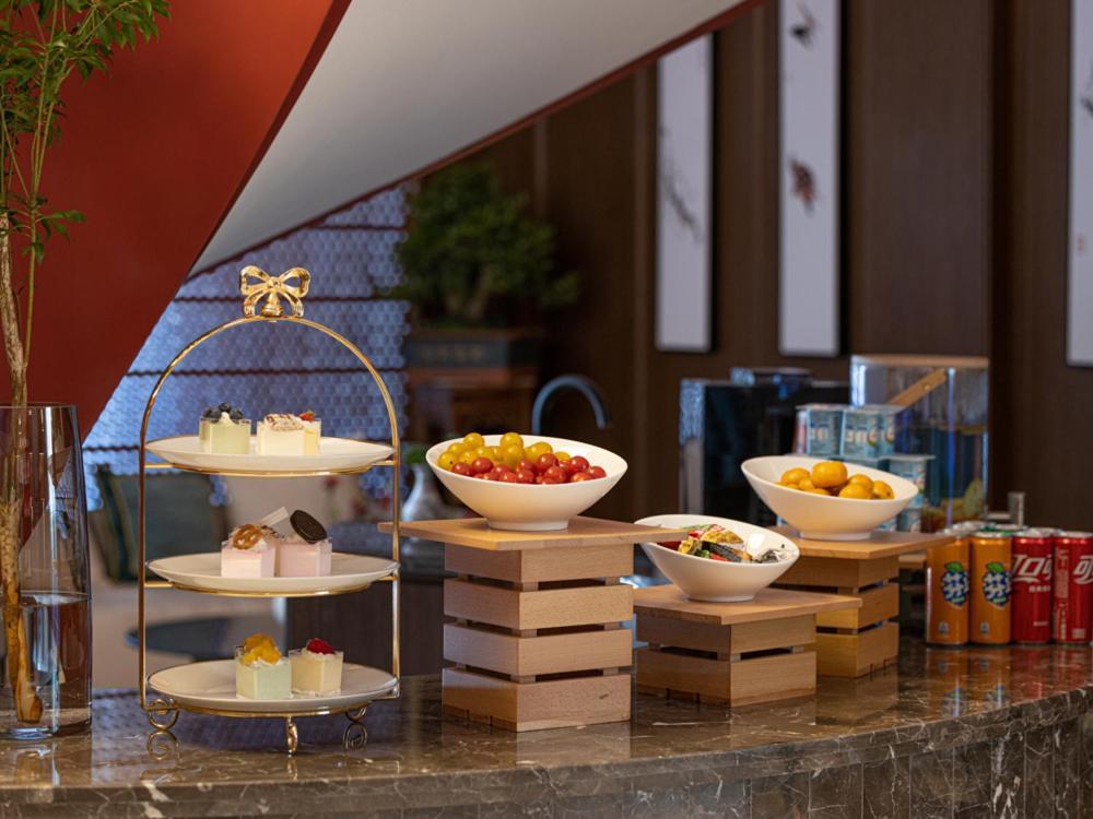 Yunju Hotel Beijing Yonghe Palace Guijie Siheyuan Buitenkant foto